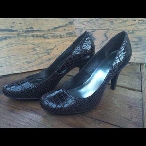 Alligator Brown Heels, Be Different!,